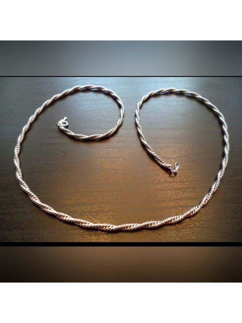 CROWN TRIFARI HEAVY SILVERTONE NECKLACE EUC